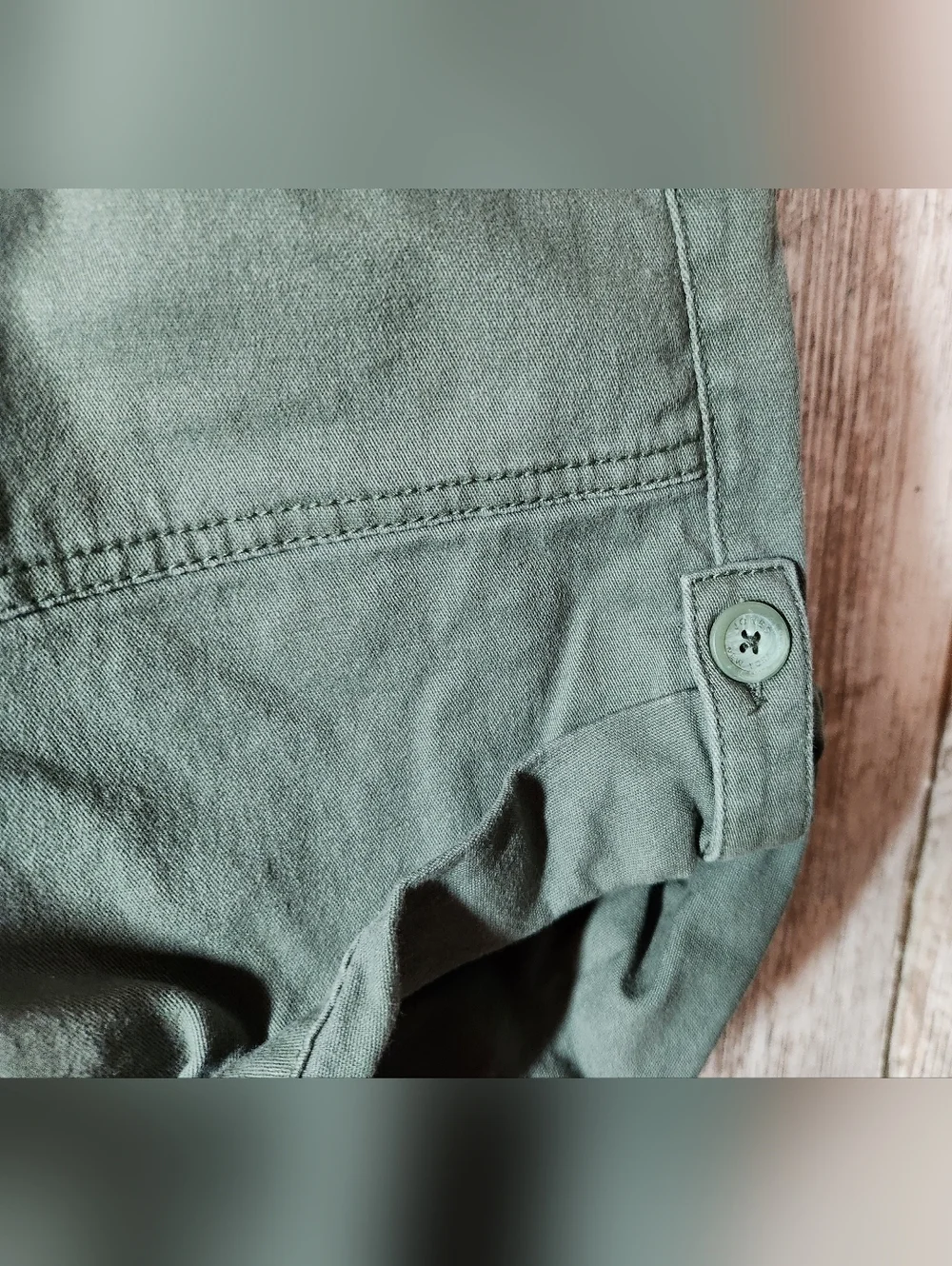 Jones New York Olive Green Utility Cargo Shorts Sz 10 Like New